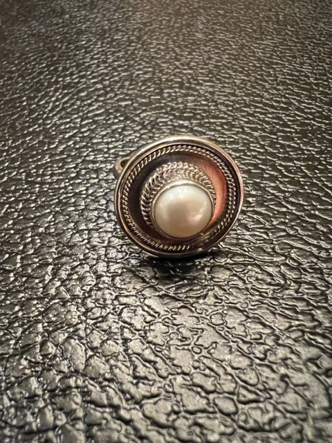 Pearl rope ring
