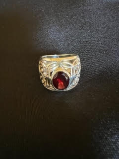 Garnet filigree ring
